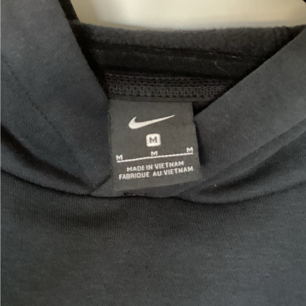 Nike crop hoodie NWOT - Picture 2 of 5